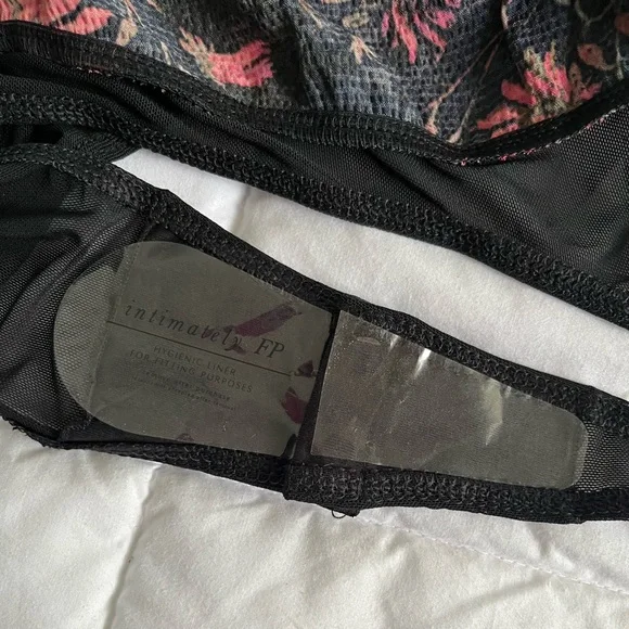 Free People Floral Halter Bodysuit There She Goes Medium Black Pink NEW - Picture 7 of 7